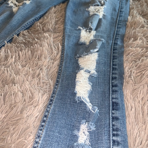 Hollister Distressed Skinny Jeans - Picture 7 of 7